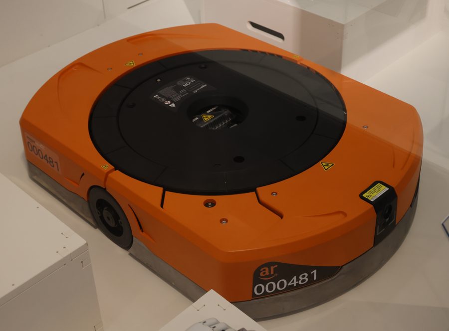 Autonomous mobile robot used in warehouse logistics